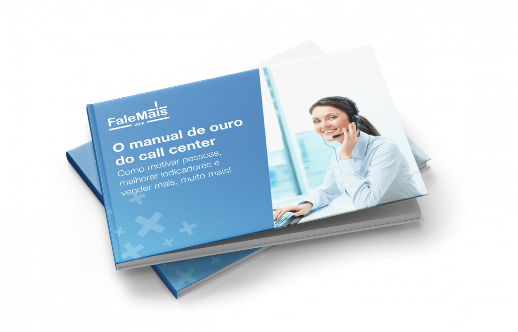 Mulher que atende ao call-center